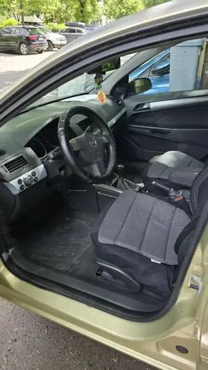Vand Opel Astra H - imagine 7