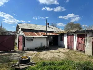 De vânzare casa bătrânească sat Calmatui, comuna Grivita, județul Galati - imagine 9