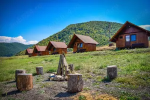 Cabane și butoaie rustice în Apuseni   relaxare cu transfer din Arad