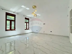 Spațiu de birouri de 60mp de vânzare str. Mihai Eminescu/Arad