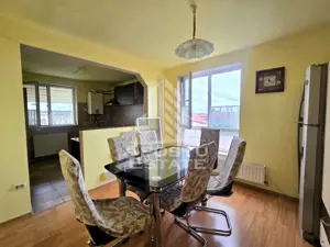 Apartament cu 4 camere si 2 bai,  an 2009,  zona Lipovei