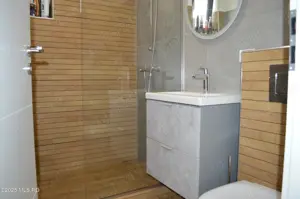 Bascov - Labusesti, Casa P+E, garaj, teren 809 mp! - imagine 14