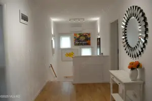 Bascov - Labusesti, Casa P+E, garaj, teren 809 mp! - imagine 17