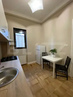 Apartament cu farmec interbelic și utilitate modernă – zona medicina - imagine 5 Apartament cu farmec interbelic și utilitate modernă – zona medicina - imagine 5