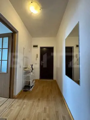 Apartament de vanzare, cu 2 camere, 52 mp, bucătărie inchisă, zona Zamca