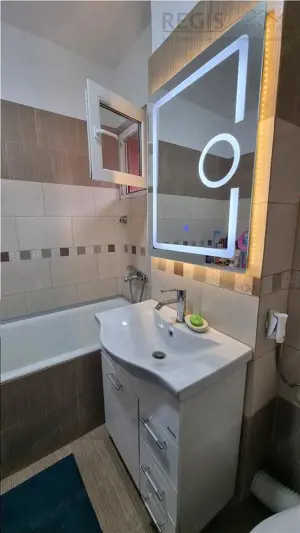 Apartament de 4 camere , zona Tractorul - imagine 9