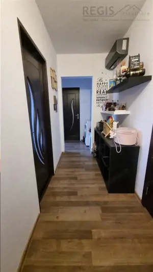 Apartament de 4 camere , zona Tractorul - imagine 8