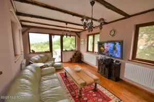 Campulung - Leresti, casa de munte, teren 5503 mp! - imagine 4 Campulung - Leresti, casa de munte, teren 5503 mp! - imagine 4