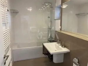 Încchiriere 3 camere + Parcare Subterană Strada Polonă  - imagine 13