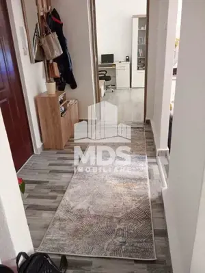 Decomandat cu 2 balcoane, mobilat si utilat - imagine 9