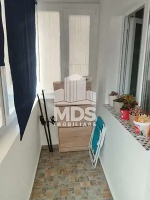 Decomandat cu 2 balcoane, mobilat si utilat - imagine 14