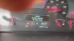 Ansamblu Volvo EEV 2011, Semiremorca Schmitz Varios  - imagine 6