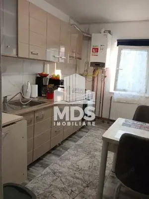 Decomandat cu 2 balcoane, mobilat si utilat - imagine 7