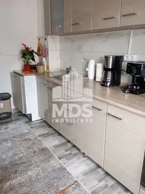 Decomandat cu 2 balcoane, mobilat si utilat - imagine 2