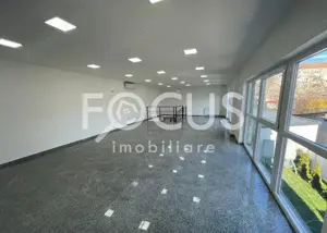 Inchiriez spatiu in zona Lipovei - imagine 5