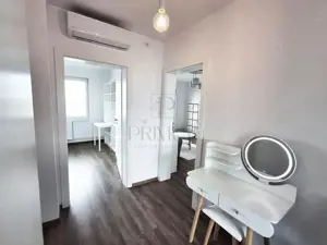 TAKE IONESCU - SPATIOS - 3 camere - centrala proprie - LIFT - RENOVAT - imagine 7