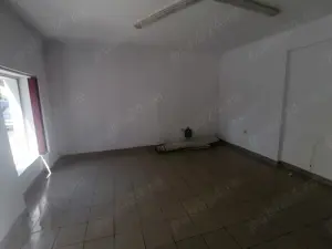 De vanzarr camera cu intrare din strada - imagine 2