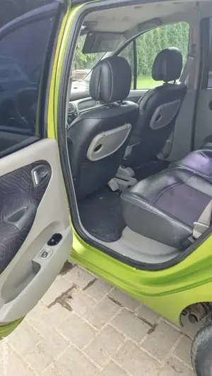 Vând Renault megane scenic 1.9 dci  - imagine 3