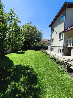 Casa de vanzare in Ungheni zona Centrala,Complet mobilata si utilata - imagine 7