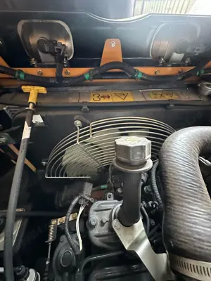 Mini-încărcătoare Case SR200 - imagine 3