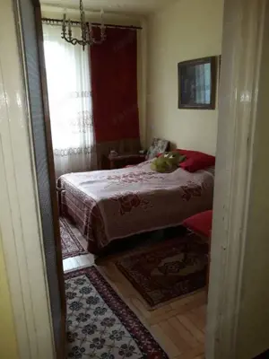 Vanzare apartament cu 3 camere, 75 mp, beci + garaj, ULTRACENTRAL - imagine 4