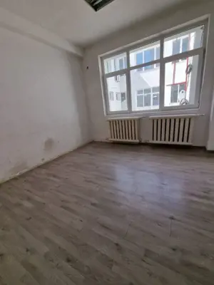 Zona Baba Novac sp 134 mp trafic intens - imagine 2 Zona Baba Novac sp 134 mp trafic intens - imagine 2