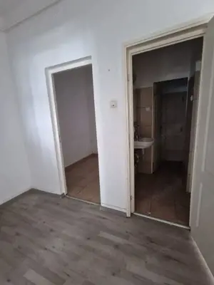 Zona Baba Novac sp 134 mp trafic intens - imagine 8 Zona Baba Novac sp 134 mp trafic intens - imagine 8