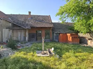 Casa pentru demolare/renovare in Nadlac cu teren 616mp - imagine 7