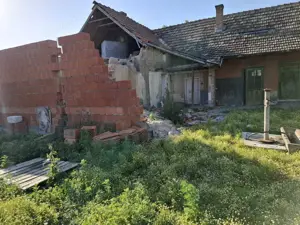Casa pentru demolare/renovare in Nadlac cu teren 616mp - imagine 6