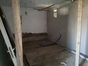 Casa pentru demolare/renovare in Nadlac cu teren 616mp - imagine 9