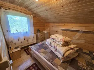 Cabană lemn cu 4 dormitoare, 120mp, teren intravilan de 1250mp - imagine 11