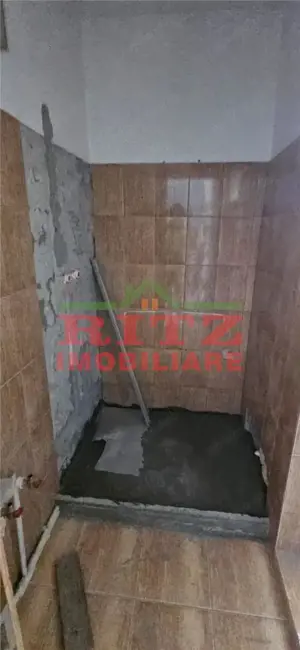 Nou! Ap. 2 cam., S= 53 mp, zona Gara-Caracal! - imagine 5