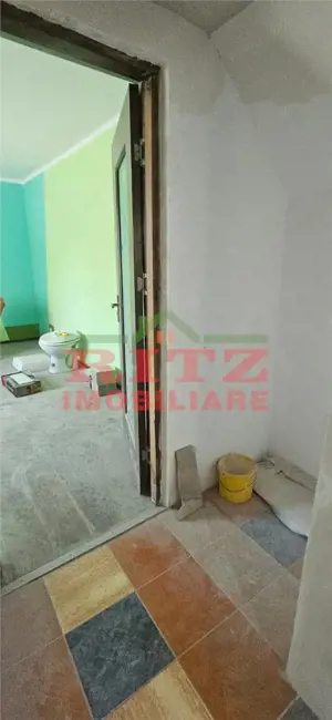 Nou! Ap. 2 cam., S= 53 mp, zona Gara-Caracal! - imagine 2