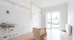 Vând imobil alcătuit din 3 spații comerciale + spălătorie auto - imagine 6