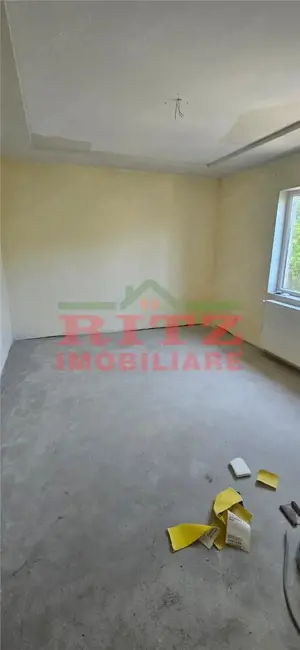 Nou! Ap. 3 cam., S= 76 mp, zona Gara-Caracal! - imagine 7 Nou! Ap. 3 cam., S= 76 mp, zona Gara-Caracal! - imagine 7