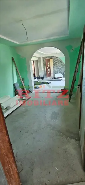 Nou! Ap. 3 cam., S= 76 mp, zona Gara-Caracal! - imagine 2 Nou! Ap. 3 cam., S= 76 mp, zona Gara-Caracal! - imagine 2