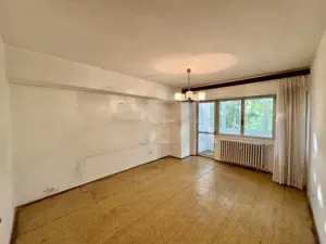 3 camere cu vedere pe spate in Banu Manta | bloc 1978