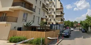 Apartament 3 camere.  Decomandat. Cu 2 bai si 2 balcoane. Grand Arena.