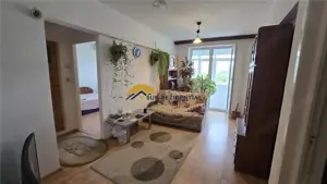 Berceni-Luica,apartament 3 camere transformat in 4 camere - imagine 6