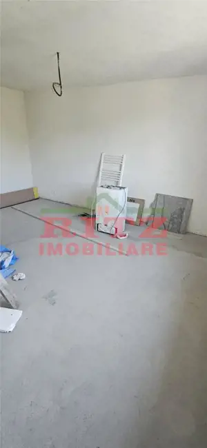 Nou! Ap. 2 cam., S= 49 mp, zona Gara-Caracal! - imagine 3 Nou! Ap. 2 cam., S= 49 mp, zona Gara-Caracal! - imagine 3
