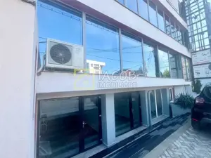 Spatiu amenajat pentru functionalitate multipla, se inchiriaza partial sau total