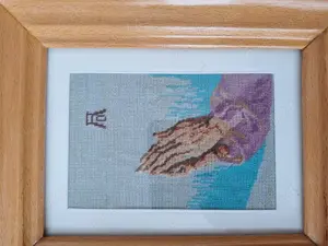 Goblen vechi cu rama din lemn lacuita si sticla peste goblen, model 2 - imagine 5