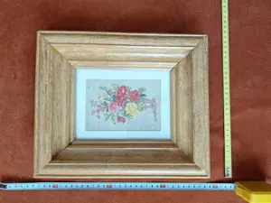 Goblen vechi cu rama din lemn lacuita si sticla peste goblen, model 4 - imagine 5