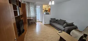 Particular inchiriez garsoniera libera langa Auchan Vitan