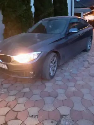 Vand bmw seria 3gt 320d cu km reali 85400