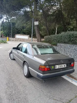 Mercedes w 124  300D - imagine 2