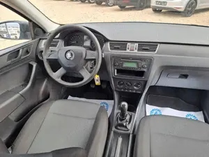 Skoda Rapid 2013 - imagine 8