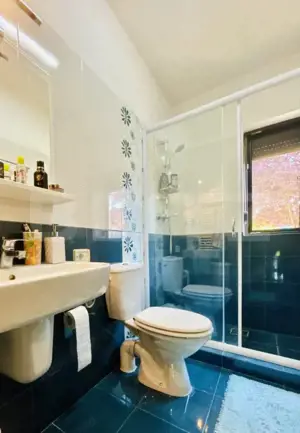 Duplex complet mobilat, cu grădină spațioasă în Dumbravita – gata de mutat! - imagine 4