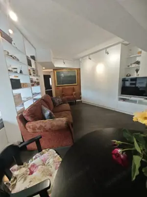 Apartament premium, de vanzare, cu 2 camere, 60 mp, zona Hotel Mara  - imagine 2