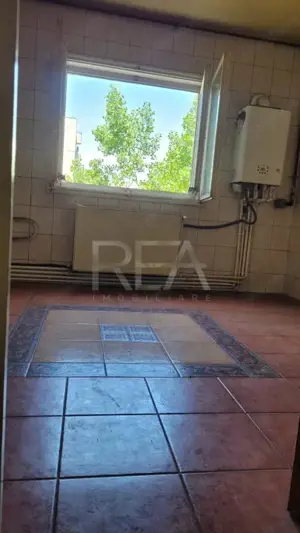 3 Camere Sebastian Elev Niculae Popovici - imagine 4